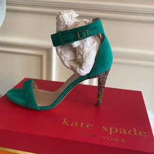 Gorgeous Kate Spade Isa Emerald Green Kid Suede /Multicolor Stone Heel Sandal.